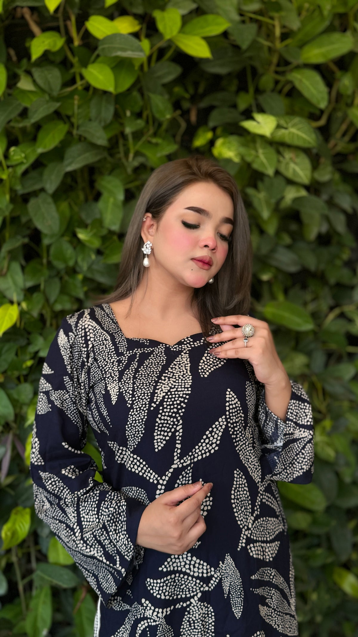 Elegant Deep Blue Printed Linen Dress